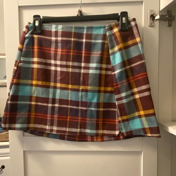 Summer Sale: Urban Outfitters mini skirt - Picture 2 of 4